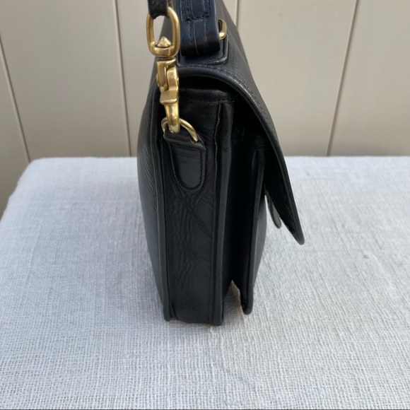 COACH VINTAGE STATION BLACK LEATHER CROSSBODY - Picture 4 of 13